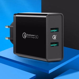 Ugreen CD161 seinälaturi, 2× USB-A, 36 W, QC3.0 – musta
