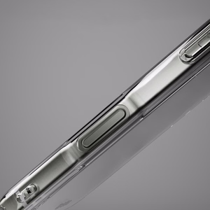 SBS Extreme Mag Suojakuori D3O-teknologialla iPhone 17:lle - läpinäkyvä