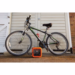 BLACK+DECKER ASI400-XJ – ilmakompressori, enintään 11 bar
