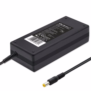 Qoltec 50761 – sähköpyörän akkulaturi, 36 V / 42 V, 2 A, 5.5×2.5 mm liitin