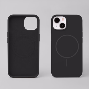 Silikoninen ohut magneettinen suojakuori iPhone 17 Pro Max 6,9 musta