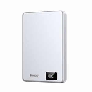 BWOO ultrasliimi alumiininen magneettinen varavirtalähde P76 PD 20W 10000 mAh digitaalinäyttö USB-C musta