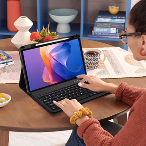 Tech-Protect SC Pen Suojakuori Xiaomi Redmi Pad 2 11.0:lle näppäimistöllä - Musta