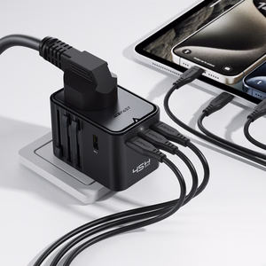 Acefast Z8 GaN 45W matka-sovitin 3x USB-C + 2x USB-A matka-verkkolaturi 2500W AC-pistorasialla - musta