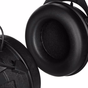 Beyerdynamic DT 770 PRO 32 Ω – closed-back studio headphones
