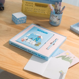 Moomins A5 -muistikirja kynällä
