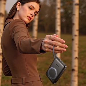 Joyroom JR-PBM02 Powerbank 22.5W 10000mAh 3in1 magneettinen induktiivinen yhteensopiva MagSafe kanssa sisäänrakennetulla kaapelilla - musta