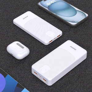 Dudao K10 10000mAh 2.4A varavirtalähde, 2 × USB-A-liitäntää – valkoinen