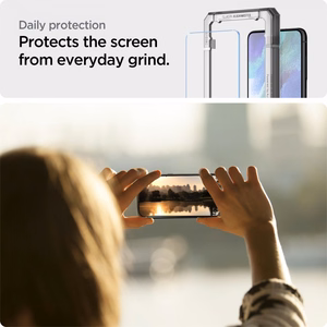 Spigen ALM Glas.tR karkaistu lasi Samsung Galaxy S21 FE - 2 kpl.