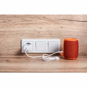 Puhelinlaturi Forcell F-Energy USB C QC4.0 PD 3A 20W + kaapeli USB C - Lightning TFK-TC-20WPD valkoinen