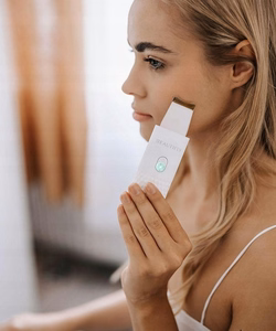 Beautifly Peeling Scrub Mini ultraääninen kasvojenpuhdistuslaite