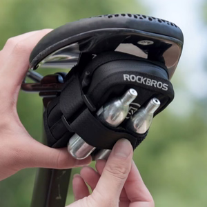 Rockbros mini satulalaukku CO2-patruunan pitimellä - musta/vihreä