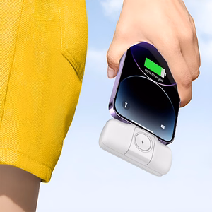 Wozinsky WF16-YLS 5000mAh 15W Lightning Mini Power Bank, jossa on sisäänrakennettu USB-C-kaapeli ja Apple Watch -laturi - Valkoinen