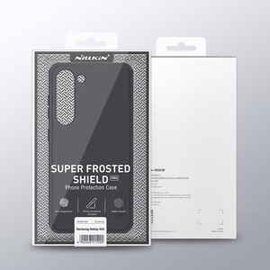Nillkin Super Frosted Shield Pro suojakuori Samsung Galaxy S23+:lle panssaroitu kuori ja puhelinteline punainen