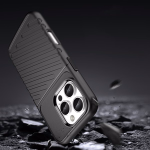 Thunder Case Silikoninen Suojakuori iPhone 16 Pro:lle - Musta