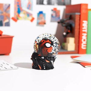 Spider-Man & Venom -lasinen lumisadepallo lahjapakkauksessa