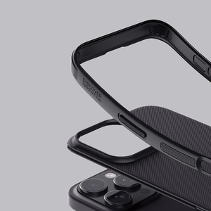 Nillkin Super Frosted Shield Pro Magneettinen suojakuori iPhone 16 Pro Max:lle - musta