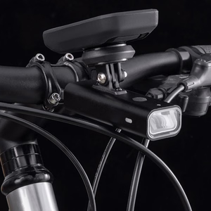 Wozinsky WUG-01B yleiskiinnike polkupyörän ohjaustankoon Garmin-tietokoneelle, kameralle ja valolle – musta