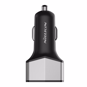 Nillkin Celerity 32 W autolaturi 2 USB-A- ja 1 USB-C-liitännällä, hopeanvärinen