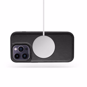 Tech-Protect Wallet MagSafe Suojakuori iPhone 13:lle - musta