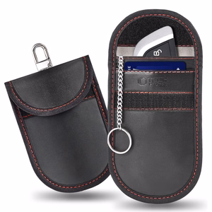 Tech-Protect KLR100 RFID Suojakuori - Musta ja Punainen