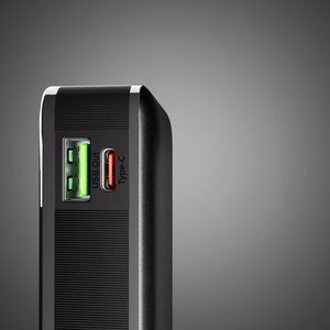 Powerbank SBS 10000 mAh 20W sisäänrakennetulla USB-C-kaapelilla ja digitaalisella näytöllä - musta