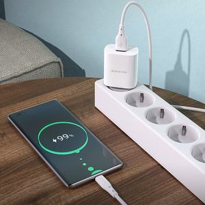 Borofone Seinälaturi BN1 Innovative - USB - 2,1A USB-C-kaapelilla valkoinen
