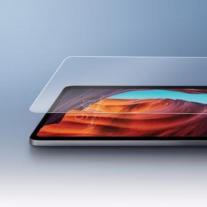 Uniq Optix Clear karkaistu lasi applikaattorilla iPad Pro 13 2024