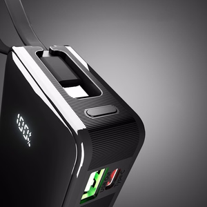 Powerbank SBS 10000 mAh 20W sisäänrakennetulla USB-C-kaapelilla ja digitaalisella näytöllä - musta