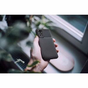 Suojakuori Xiaomi Redmi Note 15 5G:lle Carbon Premium musta