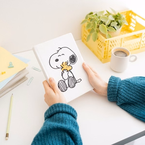 Snoopy Lazy Days A5 -muistikirja pehmopintaisella kannella