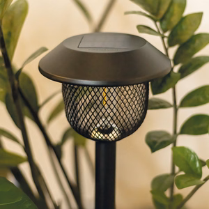 Forever Light Aurinkoenergia LED-lamppu teräspylväs SUNARI FLS-30 musta