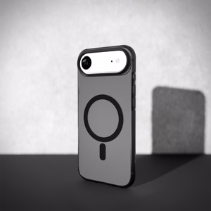 Puro Daylight MagSafe-yhteensopiva silikoninen suojakuori iPhone 17 Air:lle - läpikuultava musta