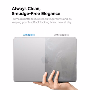 Spigen AirSkin suojakuori MacBook Air 13" 2023 / 2024 / 2025 / 2026 -mallille – läpinäkyvä