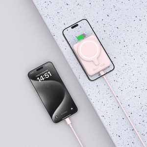 Tech-Protect LifeMag PB11 Powerbank MagSafe 10000mAh 15W USB-C-portilla - vaaleanpunainen + USB-C-kaapeli