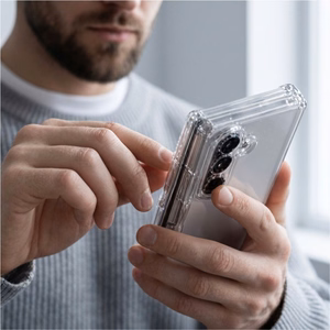 Tech-Protect FlexAir Hybrid -suojakuori mallille Samsung Galaxy Z Fold 8 Ultra – läpinäkyvä