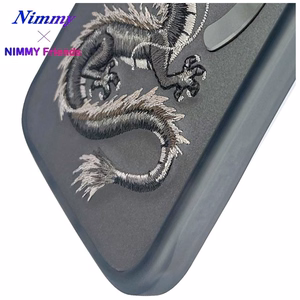Nimmy Dragon MagSafe Suojakuori iPhone 16:lle - harmaa