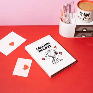 Snoopy Love Season A5 -muistikirja pehmopintaisella kannella