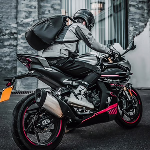 Rockbros H36 reppu kypäräpidikkeellä 14.5L - musta