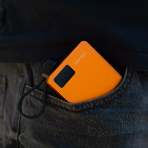 Blavec varavirtalähde 10000 mAh BJ-03 Slim 13,5 mm - Type C - 22,5 W magneettinen Magsafe 3-in-1 (PBBJ03-MC10O) oranssi alumiini