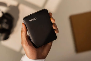 WD Elements Portable USB-C 2TB musta