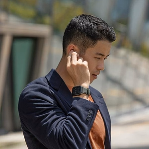 Uniq Linus ranneke Apple Watch 1/2/3/4/5/6/7/8/9/SE/SE2/Ultra/Ultra 2 42/44/45/49mm Airosoft silikoni musta