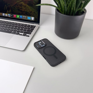 MagSafe-yhteensopiva muotisuojakuori iPhone 17 Pro Max:lle - musta
