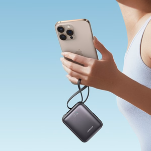 Joyroom JR-PBF27 10000mAh 22.5W tehopankki sisäänrakennetuilla USB-C- ja Lightning-kaapeleilla - musta