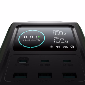 Virtapankki Joyroom JR-PBF10 75000mAh 100W 3x USB-C 3x USB-A kokoontaitettavalla taskulampulla ja kahvalla - vihreä