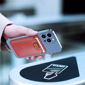 Dux Ducis Magnetic Wallet iPhone 12 (iPhone 13 / iPhone 14) punainen