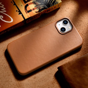 iCarer Kotelo Nahkakotelo Suojus iPhone 14 Plus ruskea (MagSafe-yhteensopiva)