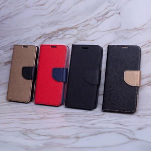Smart Fancy Suojakuori iPhone 16 Pro Max 6,9:lle musta-kultainen