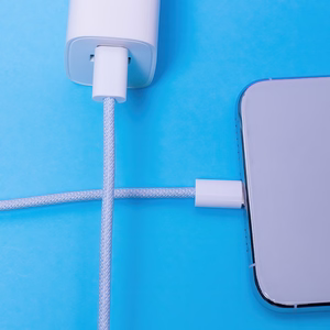 Maxlife MXUC-06 -kaapeli USB-C - USB-C 1,0 m 20W sininen nylon