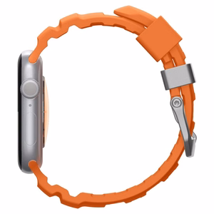 Spigen WBS2 Ranneke Apple Watch 8/9/10/11/SE/Ultra (44/45/46/49 mm) Oranssi